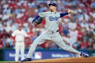Se ponen Dodgers y Cerveceros a un juego de la final