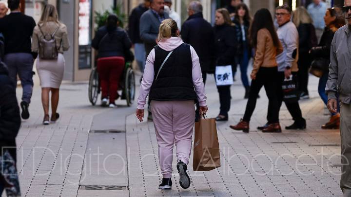 ¿Abrirán este 1 de noviembre, Día de Todos los Santos, los comercios de Albacete?