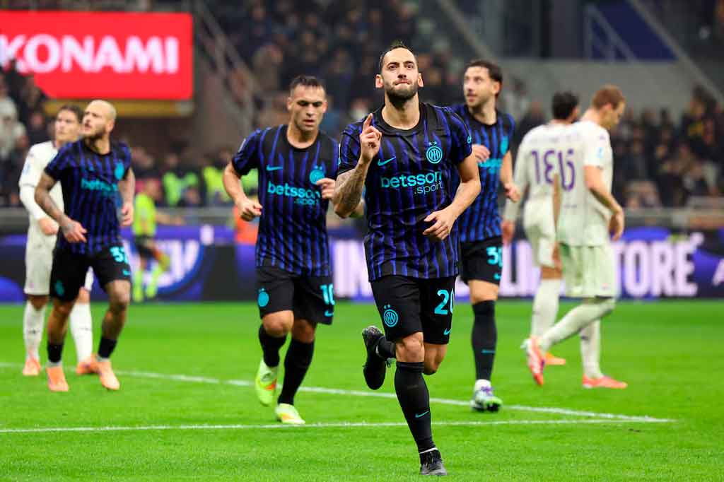 Inter retoma camino del éxito en Liga italiana de fútbol