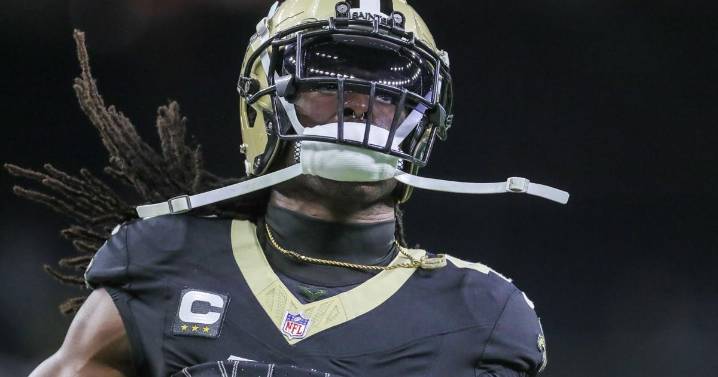 Saints RB Alvin Kamara passes NFL legend in all