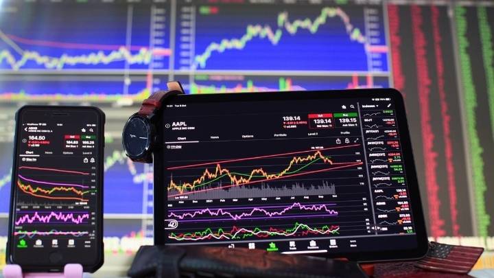 '₹1 lakh to ₹14 lakh': CA breaks down the 20-yr Nifty 50 lesson in patience & compounding