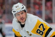Deadspin | Sidney Crosby, Penguins ride hot streaks into matchup with Jackets
