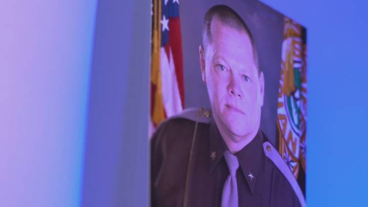 Some concerned about Indiana sheriff's time on the golf course