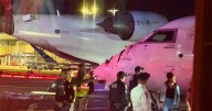 Colisionan dos aviones de Delta en el Aeropuerto LaGuardia en Nueva York