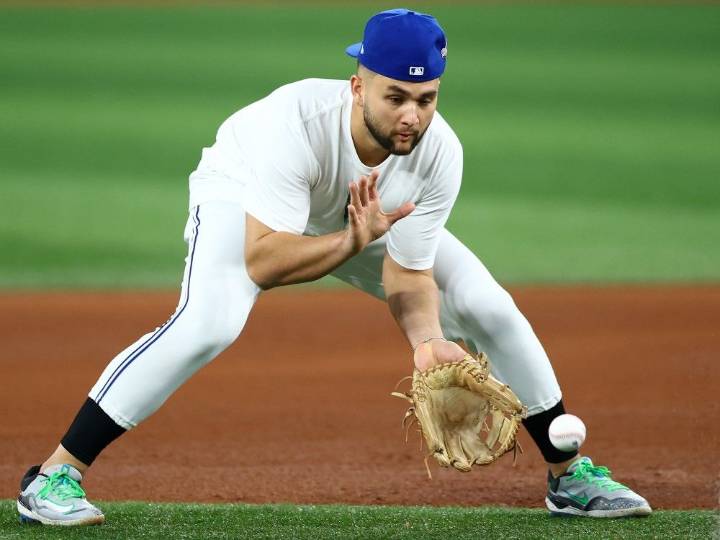 No Bo Bichette in Game 2, Blue Jays name Game 3 starter