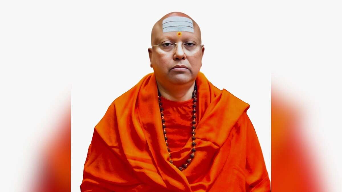 Swami Chaitanyananda’s aides held for abetment, threatening students