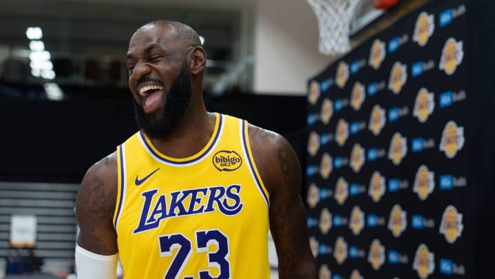 Fanático demanda a LeBron James por su “falso anuncio de retirada” de la NBA