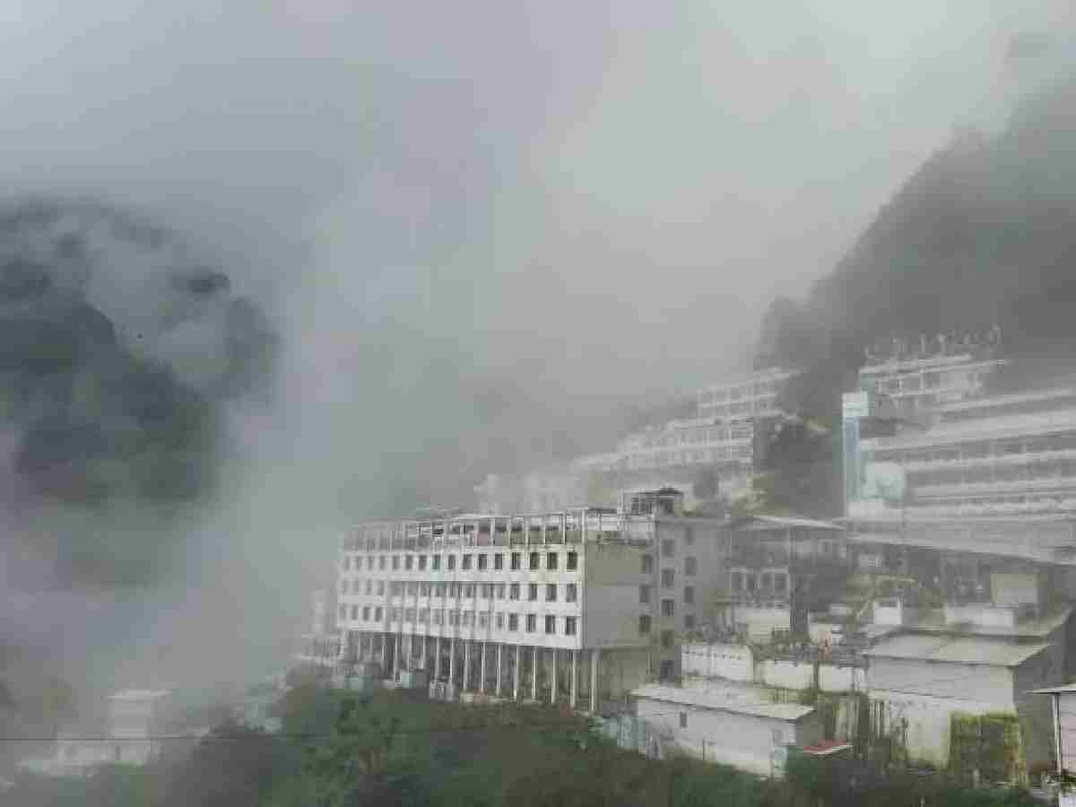Vaishno Devi Yatra Suspended from October 5 to 7 Amid Weather Warning