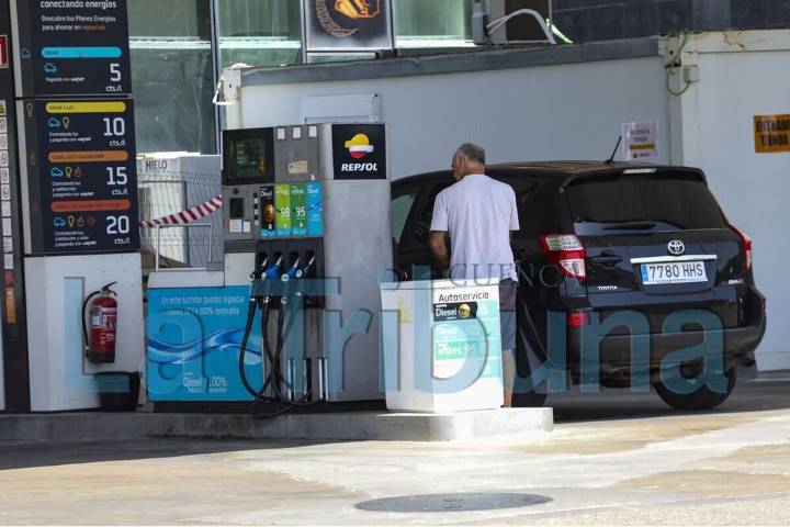Las gasolinas se desploman a precios de hace casi cuatro años