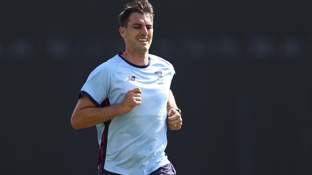 Pat Cummins fights to be fit for ashes opener as English pundits rule him out