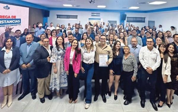 Aprueba Maru Campos relanzamiento del PAN