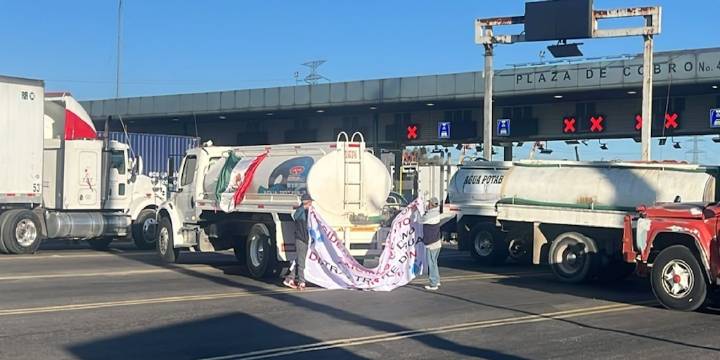 Manifestantes piperos bloquean de forma intermitente la Caseta de Tepotzotlán rumbo a la CDMX y Querétaro l Video