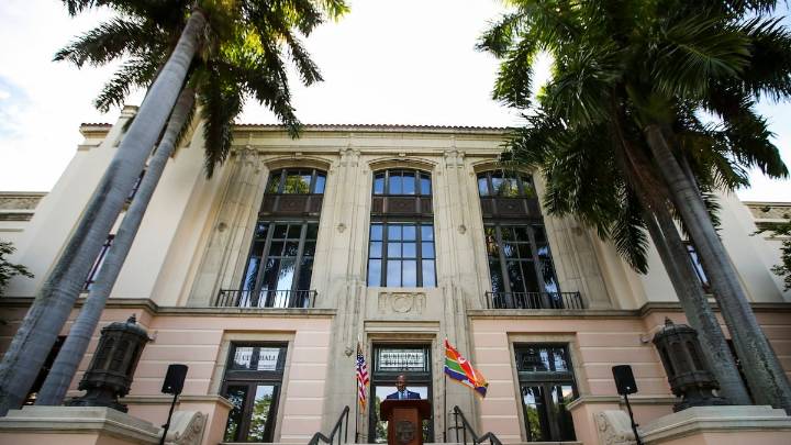 St. Petersburg council wants answers for continued sky
