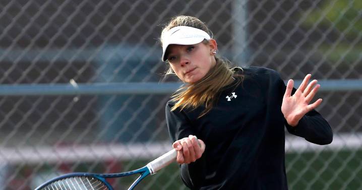 York junior Caroline Coan, Hinsdale South sophomore Addy Filipiak lead quarterfinalists at IHSA state tennis
