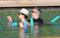Anne Hathaway aprovechó un viaje de trabajo para disfrutar con su familia