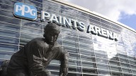 Fan at Penguins game hospitalized after falling from upper concourse