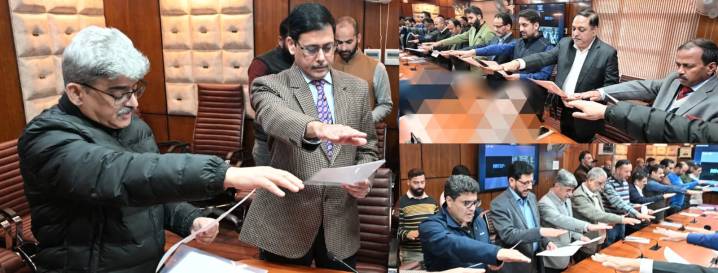 CS administers ‘Unity Pledge’ to officers on eve of National Unity Day