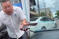 ¡Otra de taxistas! Intimidan a Uber y a extranjero en Playa del Carmen: VIDEO