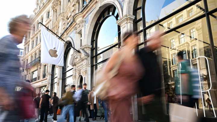 Apple market cap hits $4 trillion