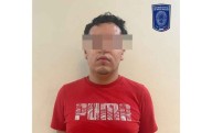 Le encuentran arma larga dentro de su automóvil, es arrestado
