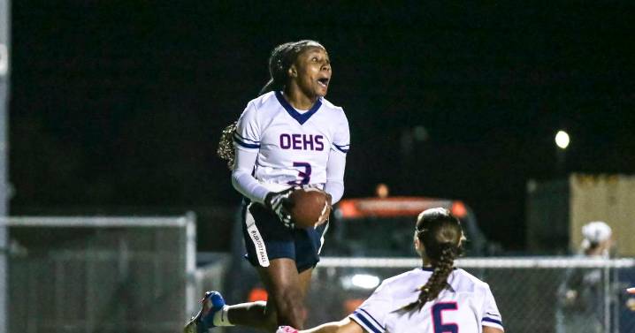 Oswego East, on Avaya Kittling-Turner’s score in OT, rallies past St. Charles North in regional final thriller – Shaw Local