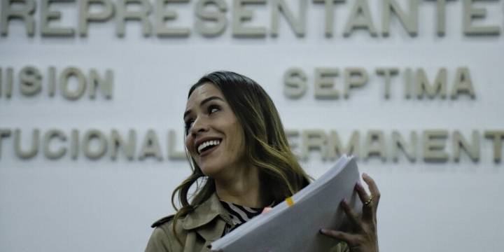 María Carrascal responde a Wally y critica el sesgo patriarcal: “La lista cremallera llegó para quedarse”