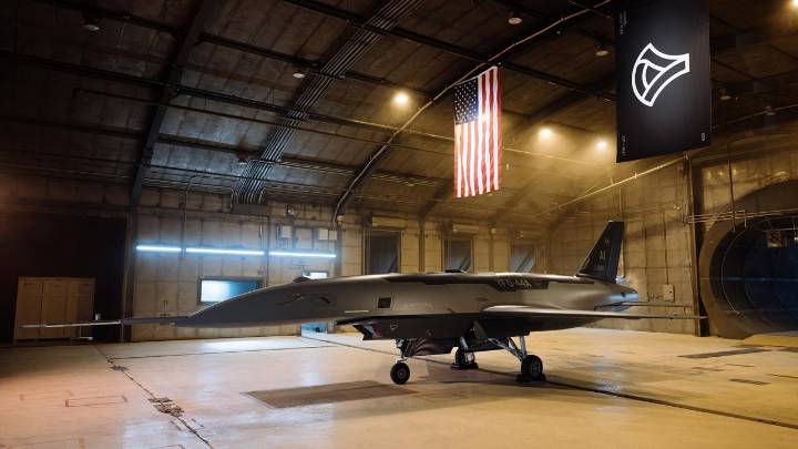 Anduril’s YFQ-44A Collaborative Combat Aircraft Flies for the First Time