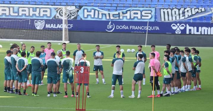 Sergio Pellicer pasa lista: Niño, Larrubia, Darko, Gabilondo, Puga, Álex Calvo...