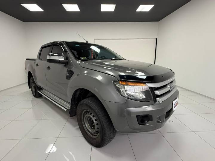 «Autos Oscar» dispone de esta Ford Ranger 2.2 Tdi Dc 4X2 Xl modelo 2015, para trabajar a pleno…