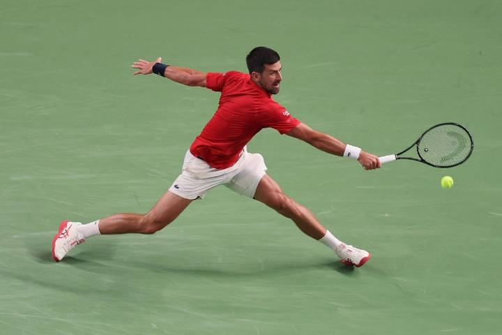 Novak Djokovic overcomes left leg injury to win Shanghai Masters match against Jaume Munar