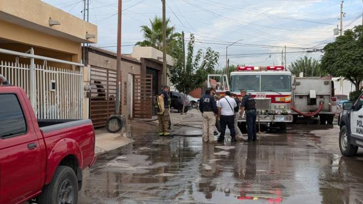 Sufre quemaduras tras provocar fuego en su casa en Quintas Carolinas📷