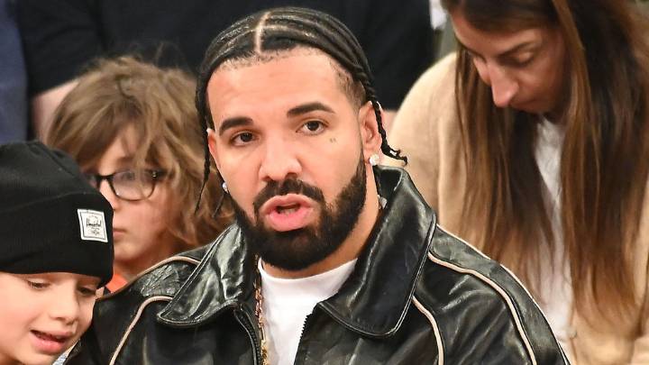 Drake sued for 'deeply fraudulent' gambling promotions