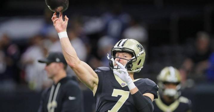 Saints introduced at Taysom Hill at an entirely new position before the Patriots game
