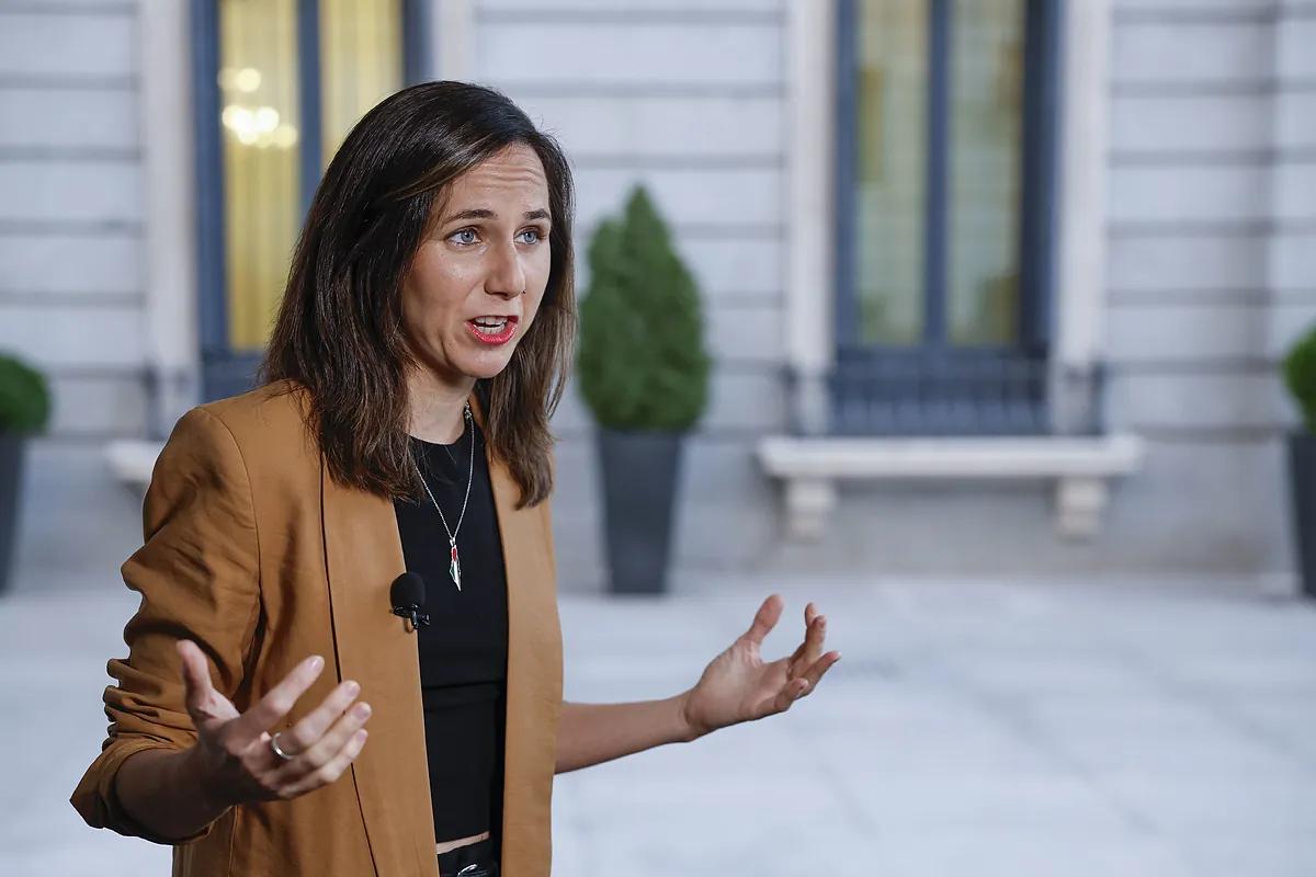El Gobierno logra in extremis la aprobación de la Ley de Movilidad con un acuerdo sobre El Prat para contentar a Podemos