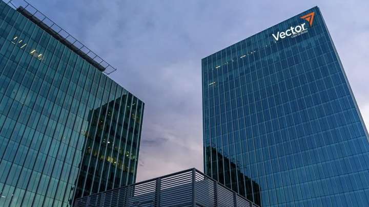 Vector transferirá activos y cartera a Finamex