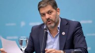 Carlos Bianco criticó la intervención de EE.UU. y dijo que la economía se sostiene "con pulmotores"