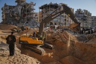 Última hora del conflicto en Oriente Próximo, en directo | Israel permite la entrada de personal de Egipto y Cruz Roja para la búsqueda de los rehenes