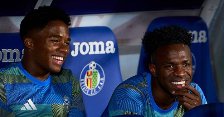 Man United transfer interest revealed in 'next Ronaldo' who is 'increasingly desperate to leave'