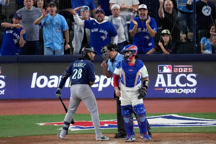 Springer’s homer sends Blue Jays into World Series with 4-3 win over Mariners in Game 7 of ALCS