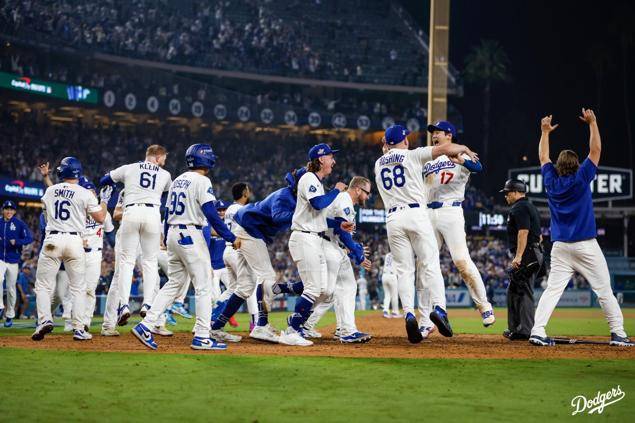 Juego 3 de la Serie Mundial duró más de ¡7 horas!