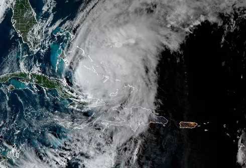 Huracán Melissa azota el oriente de Cuba con lluvias torrenciales y fuertes vientos