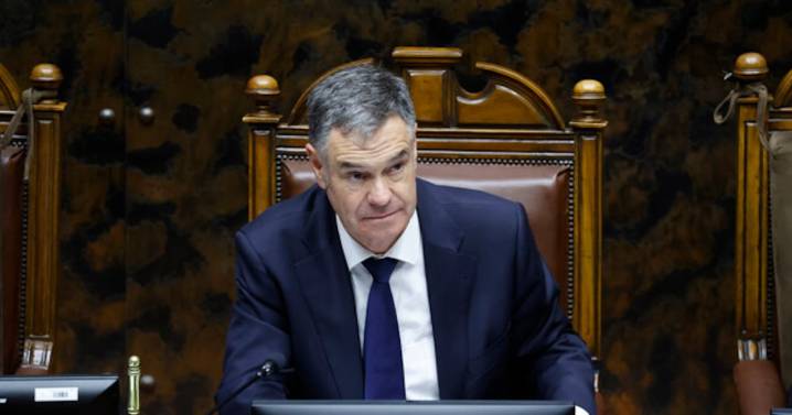 Manuel José Ossandón dice que “es un error” que Matthei no anuncie su apoyo a Kast si este pasa a segunda vuelta