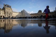 French senators say security at the Louvre is ‘not in line’ with modern standards and demand action