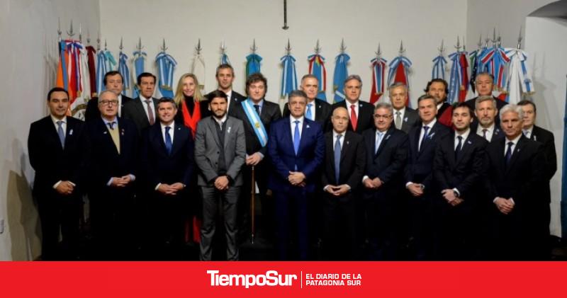 Casa Rosada Milei reúne a gobernadores con las reformas laboral e impositiva sobre la mesa