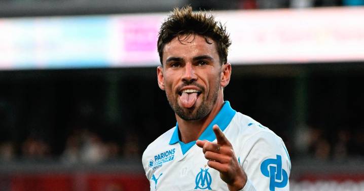 Matt O'Riley shelves Marseille transfer talks as ex Celtic star gears up for World Cup battle