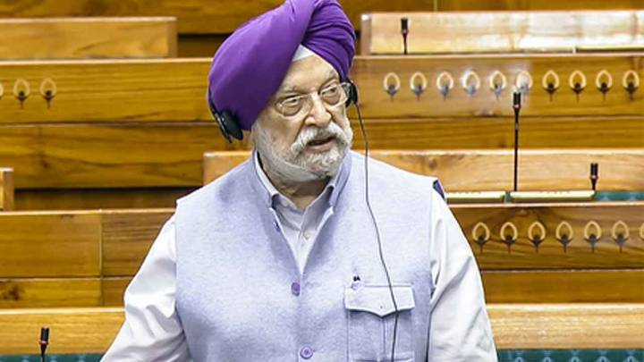 67 million Indians visit fuel stations daily: Hardeep Puri