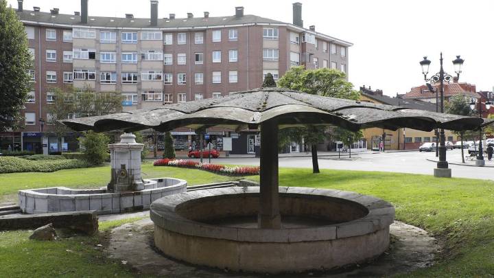 La Corredoria exige la reordenación del tráfico para evitar los "interminables rodeos" por el barrio