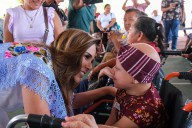 Entrega Mara Lezama sillas de ruedas y apoyos funcionales para que más personas recuperen su movilidad, en Chetumal