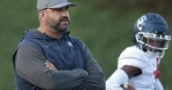 Cramping controversy highlights a night of high school football madness
