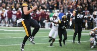 Mark Gronowski helps Iowa extend winning streak with 41